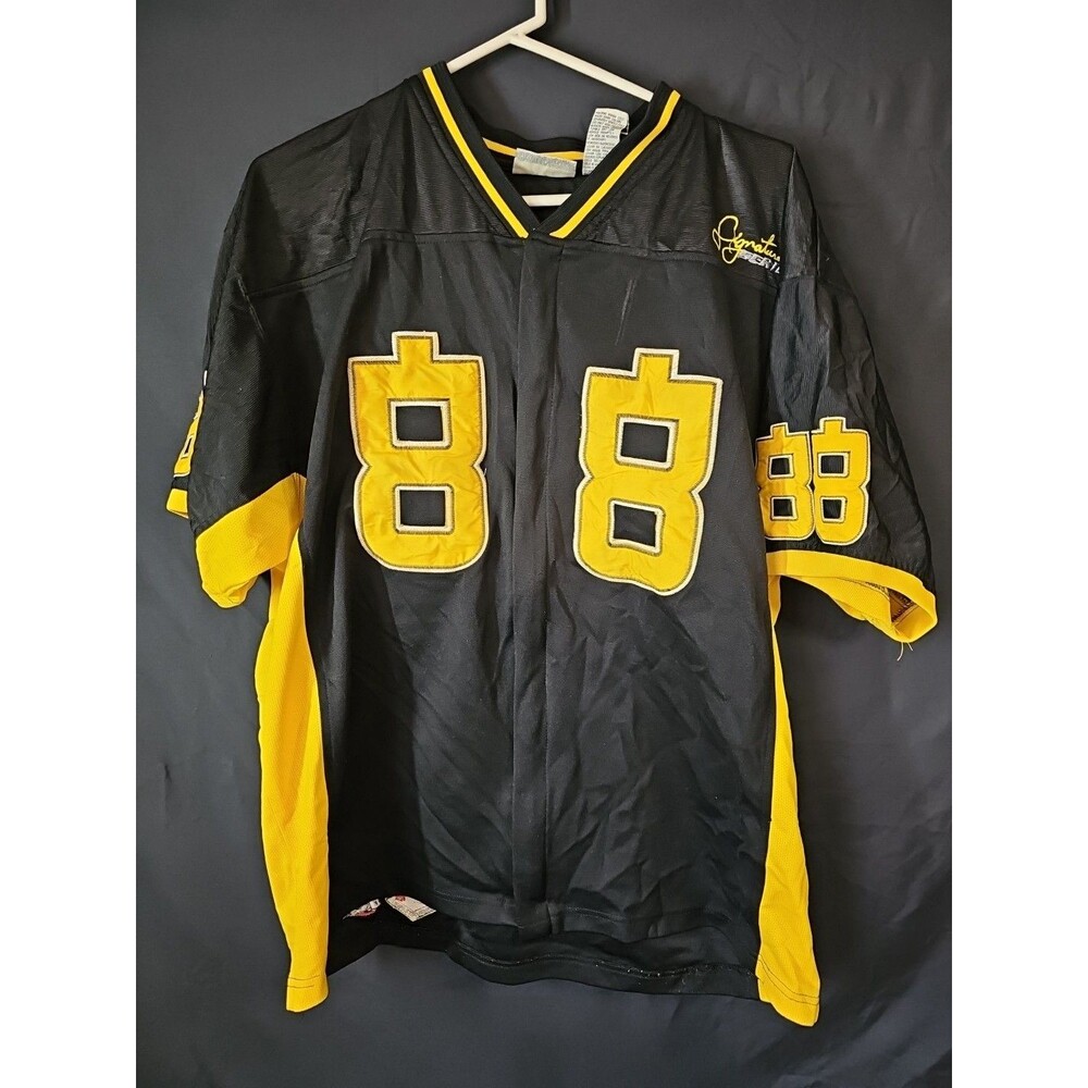 Athletic Works # 88 Dragon Signature Series Zippered Jersey Men's Large Black